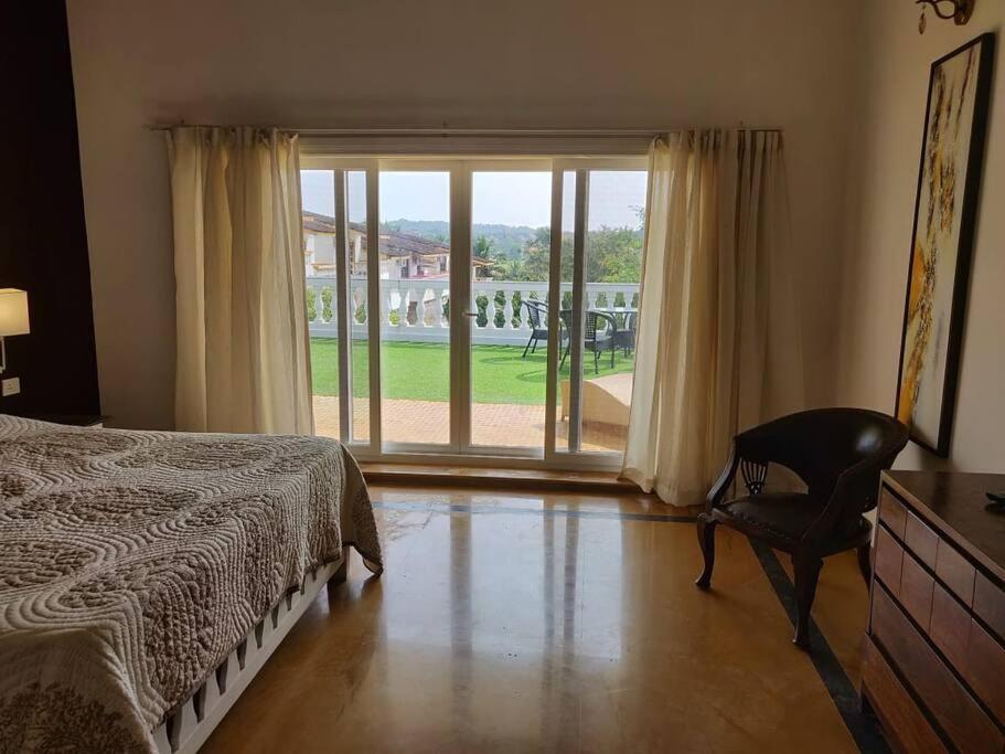 Villa Nazuri W Caretaker Candolim Eksteriør billede